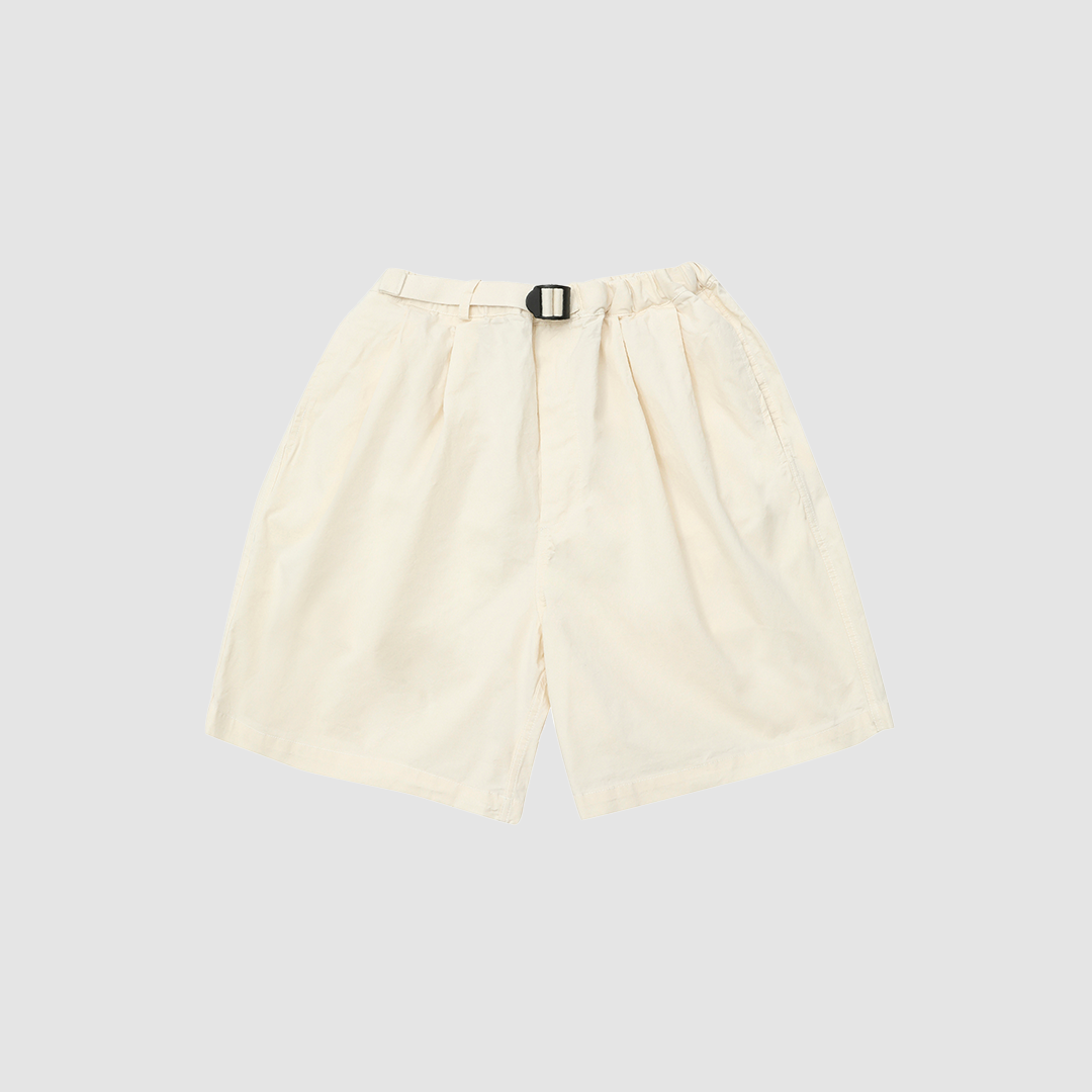 Two Tuck Wide Half Pants Cream