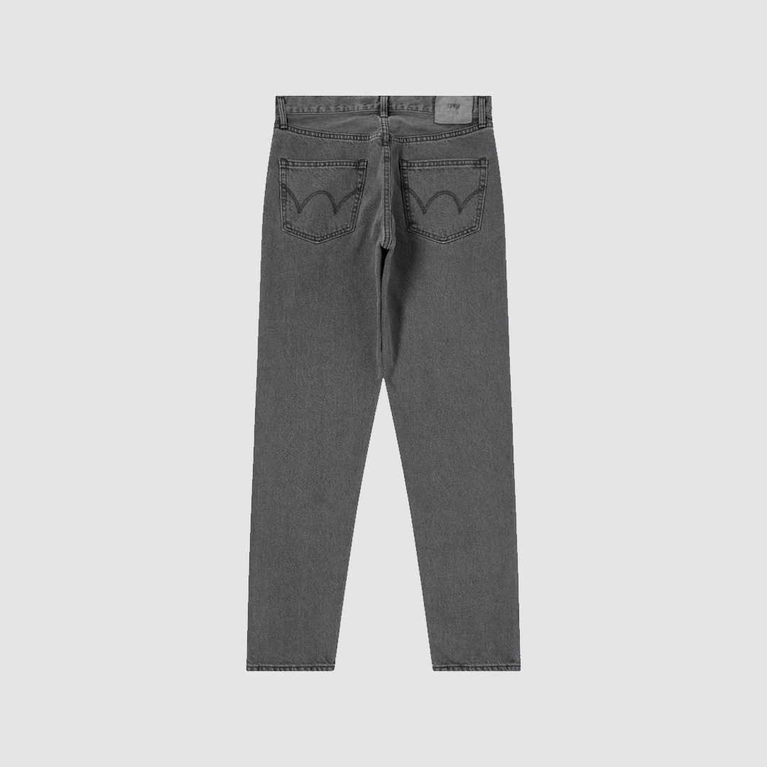 Regular Tapered Jeans Black Light Used