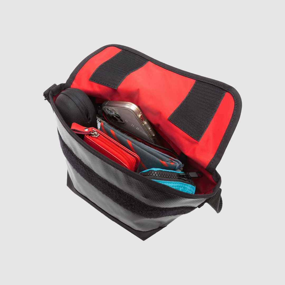 Vinyl Messenger Bag V2 Black XXS
