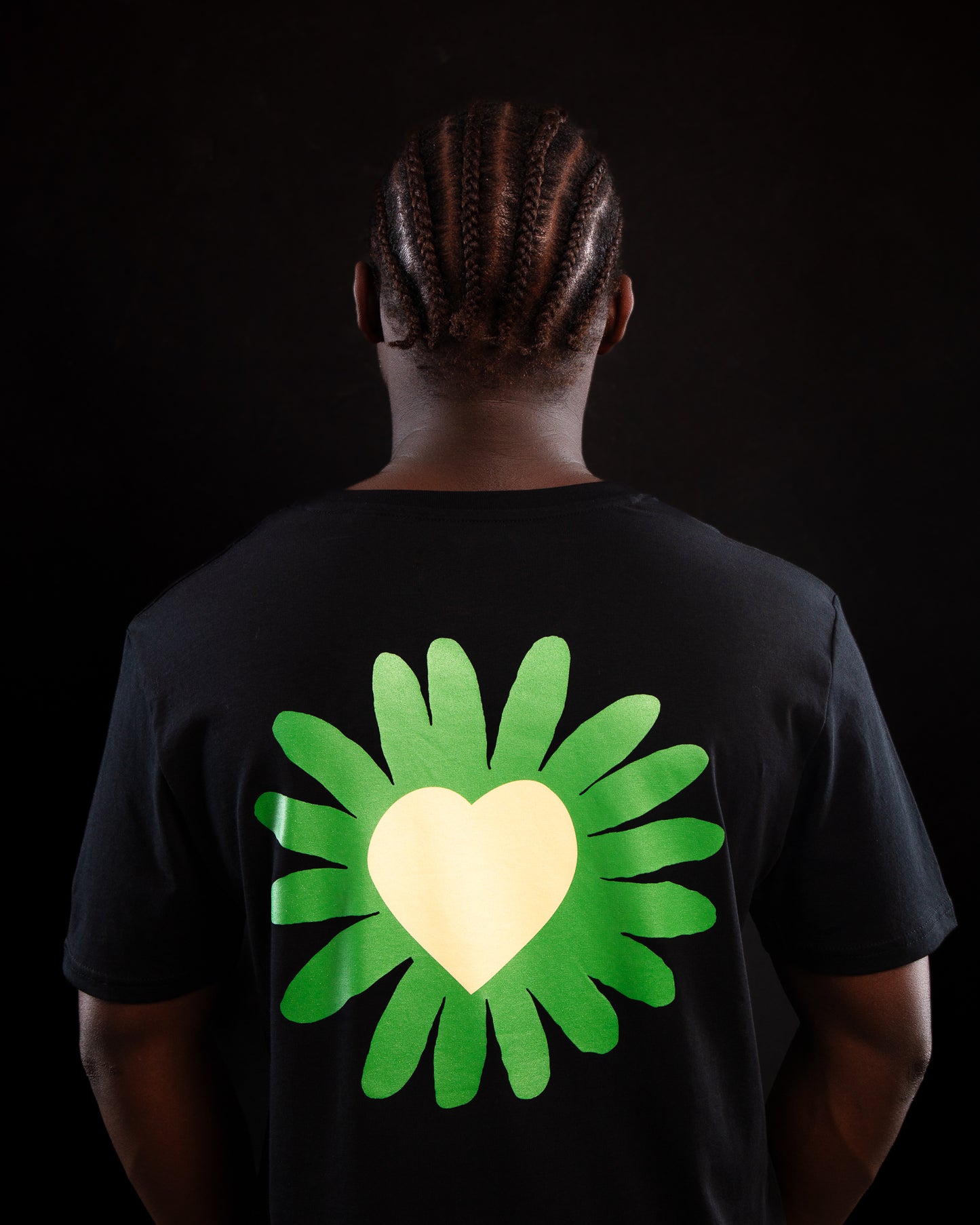 Heart Flower T-Shirt Black / Green