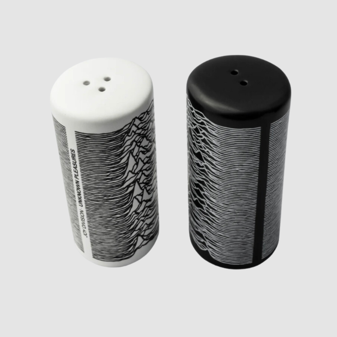 UP Salt & Pepper Shakers Black / White