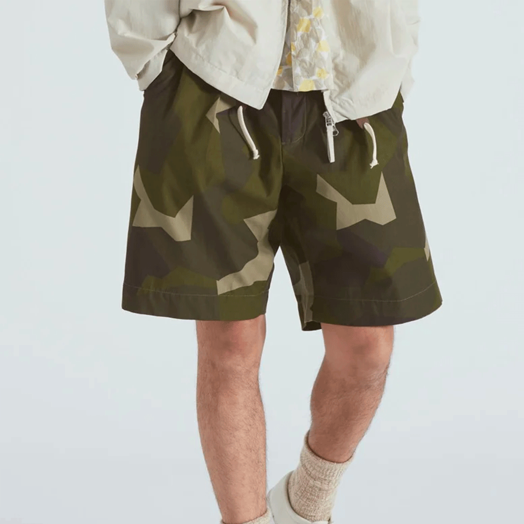 Pleated Track Short Camo