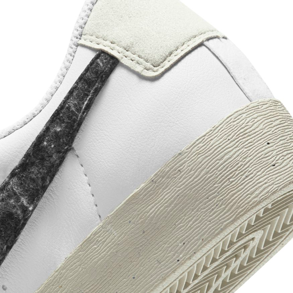 W Blazer Low SE White / Black