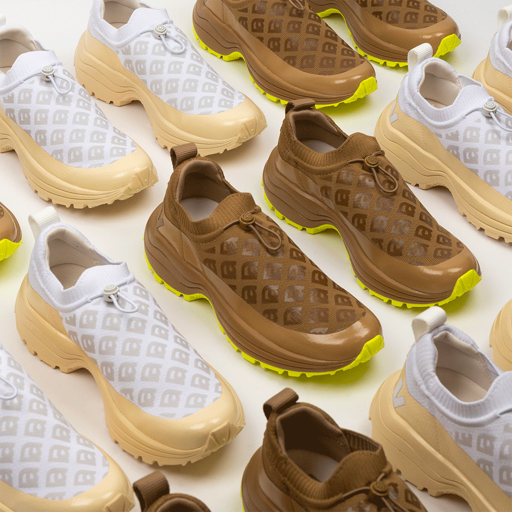 Veja X Amelie Pichard V-Knit Beige