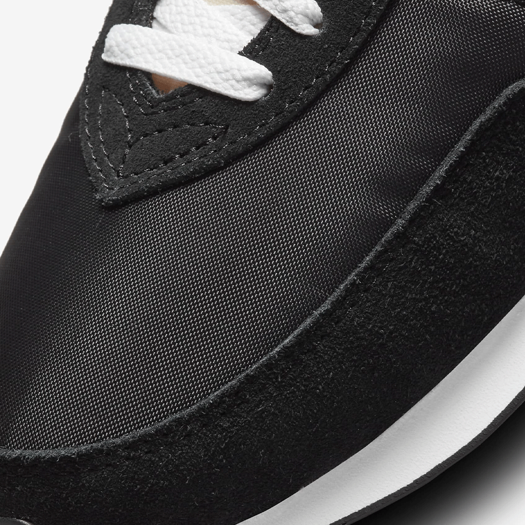 Nike Waffle Trainer 2 Black / White
