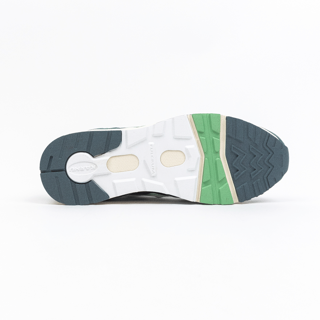Aria 95 Trooper / White