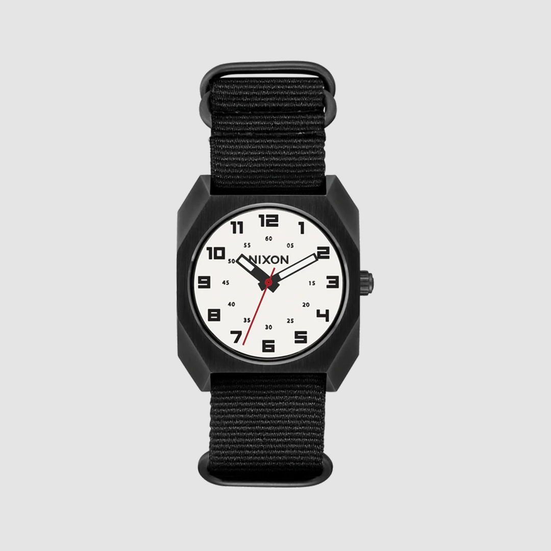 Scout Black / Black