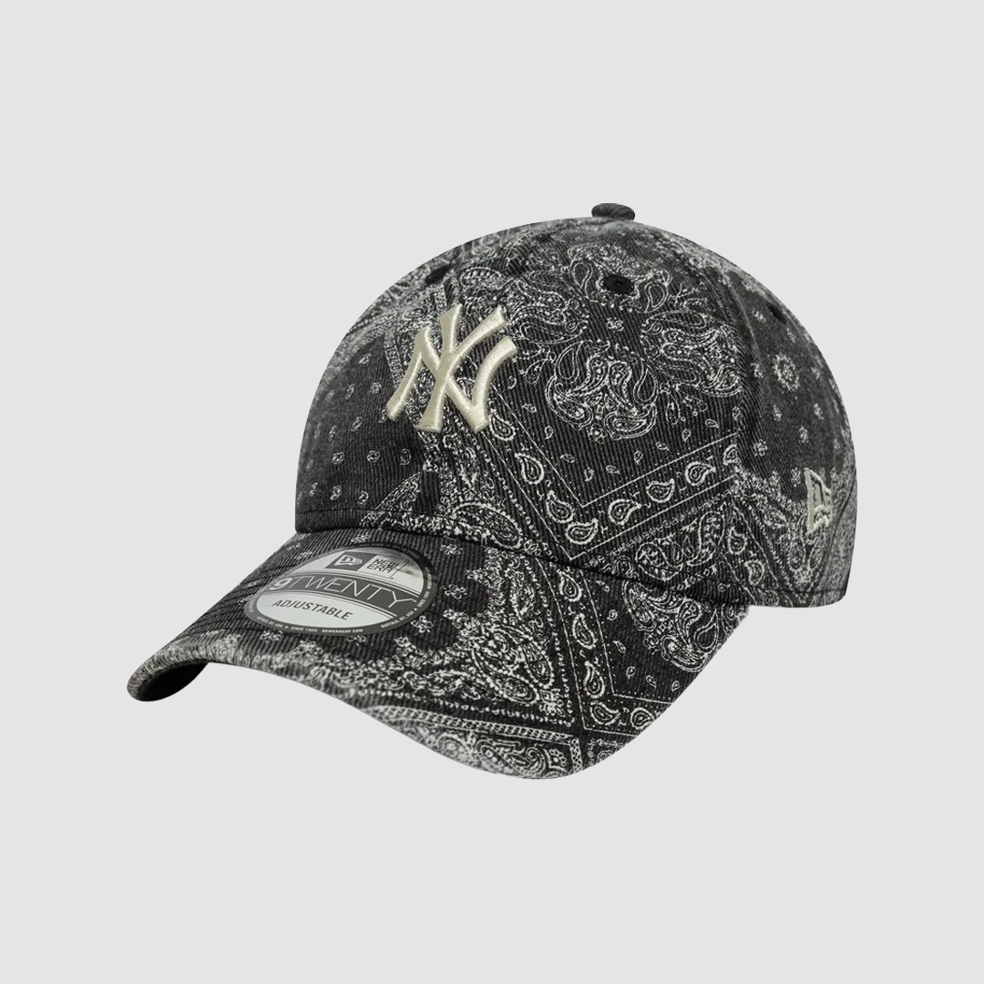 9TWENTY Adjustable New York Yankees MLB Washed Paisley Black