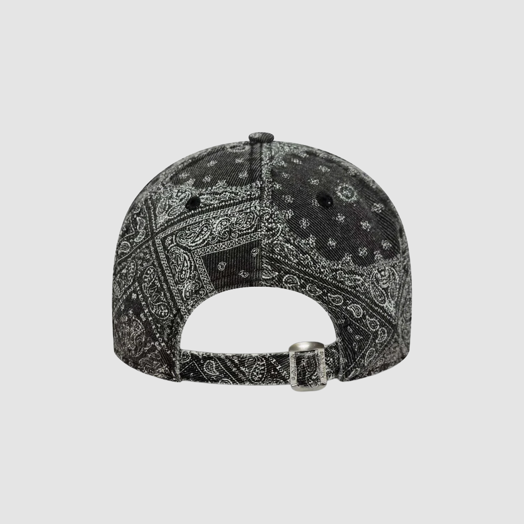 9TWENTY Adjustable New York Yankees MLB Washed Paisley Black