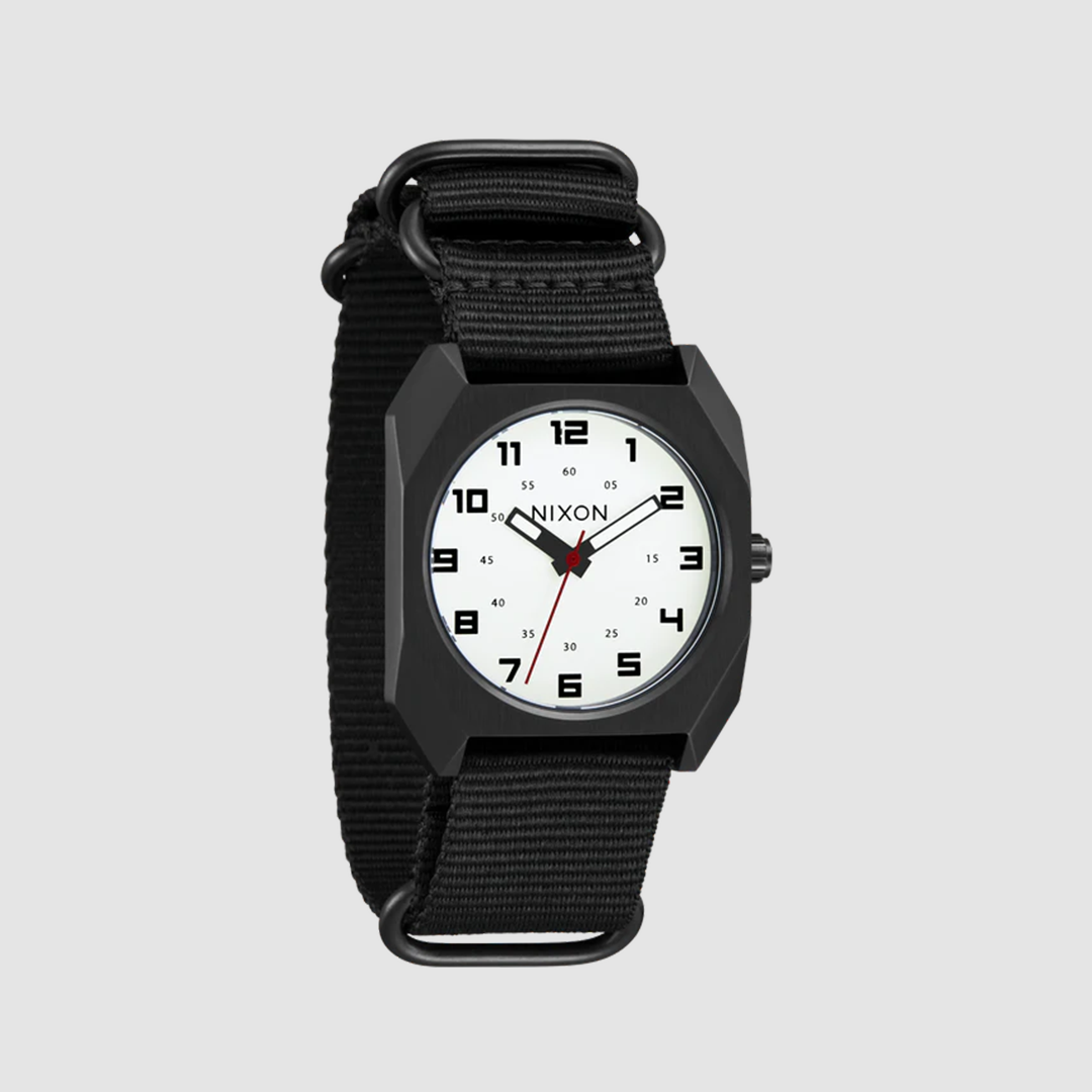 Scout Black / Black