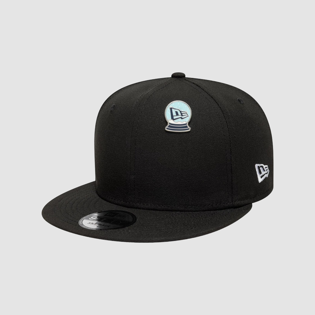 Pin's New Era Snowglobe Silver